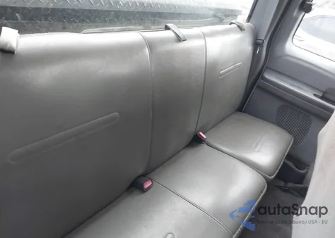 2003 Ford F-250 Lariat/Xl/Xlt z USA, uszkodzony, nr VIN 3FTNX20LX3MB49024